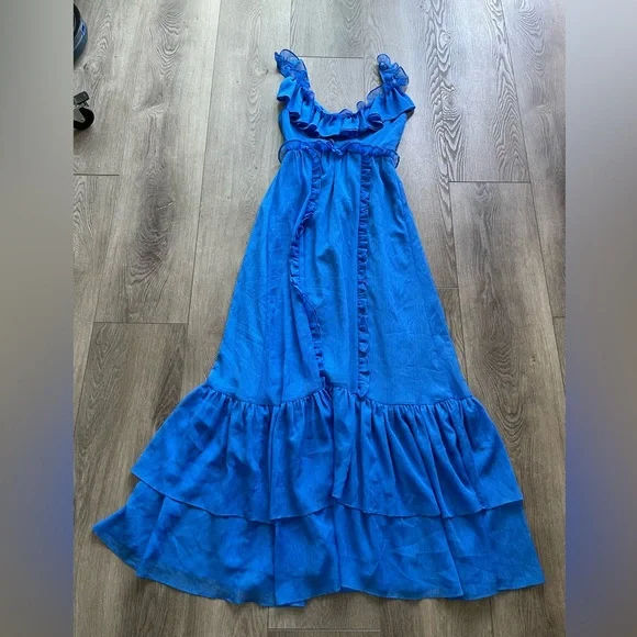 Elliatt | Dresses | Elliatt Heritage Blue Ruffle Deep V Neck Strappy Maxi  Gown Dress Size Small New | Poshmark
